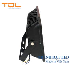 đèn pha led chiếu rộng 100w