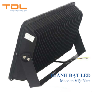 Đèn pha led 400w rộng