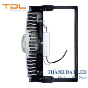 Đèn pha led ngoài trời module sân thể thao 50w