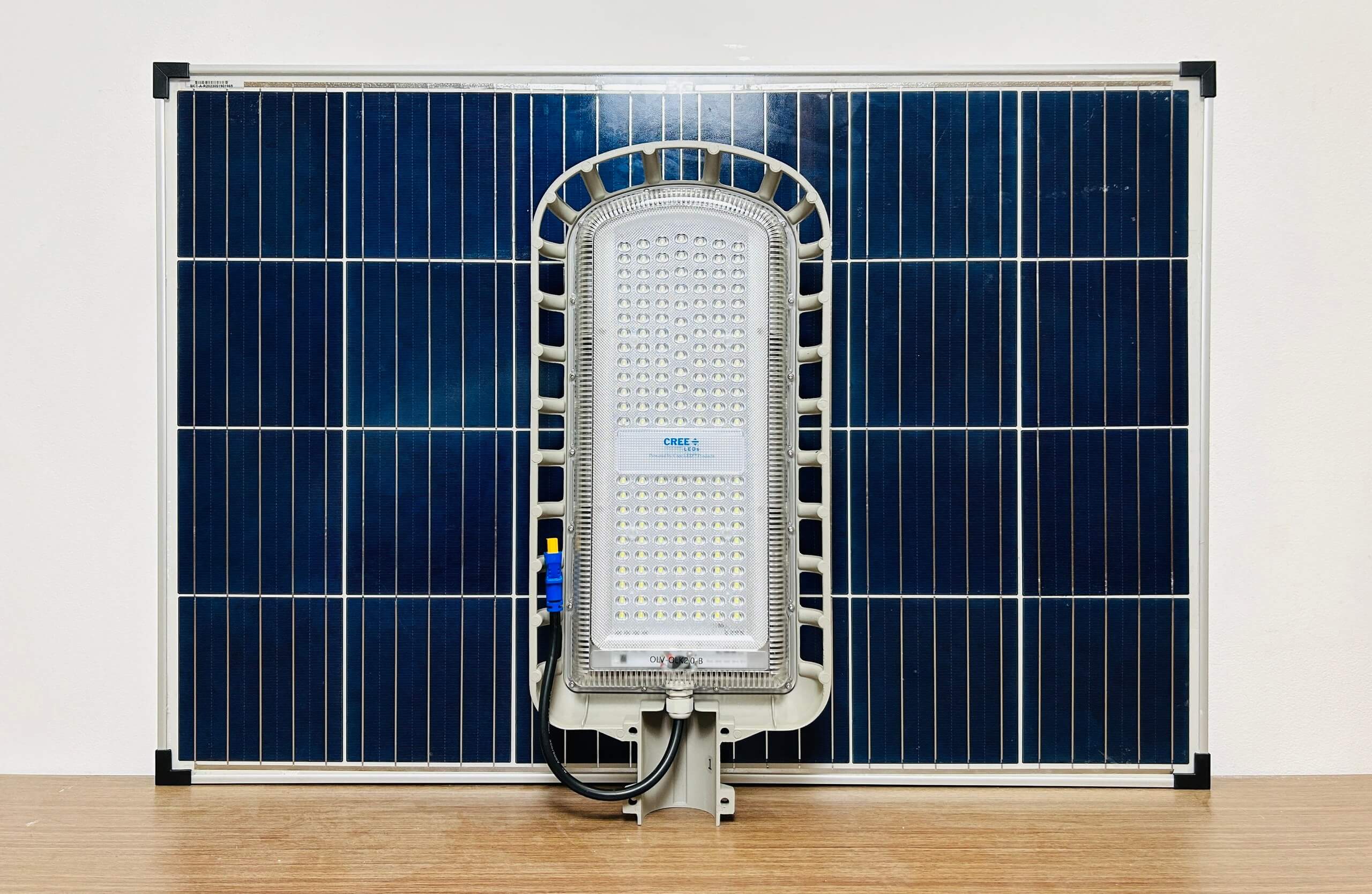 Đèn năng lượng mặt trời 56w Cree Euler Kinglight 2.0 (56W)